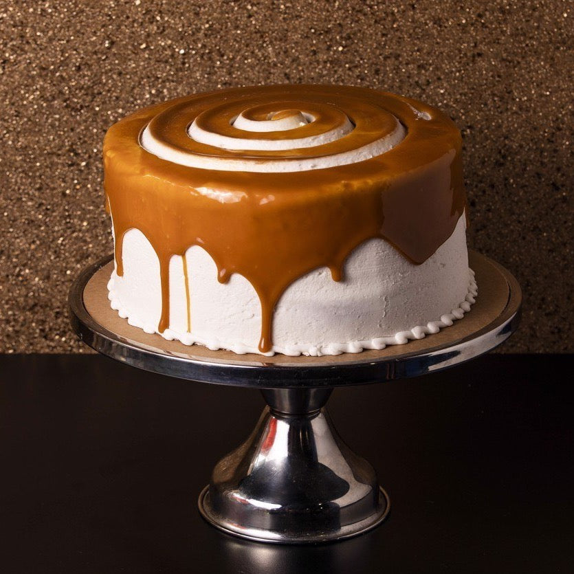 Vanilla Cream & Carmel - 4-Layer Cake